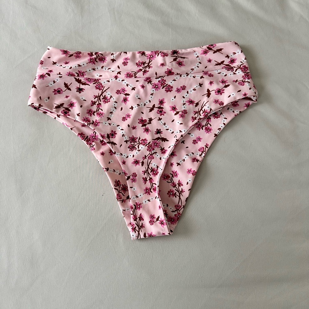 Kulani Kinis Pink Floral Bikini Set